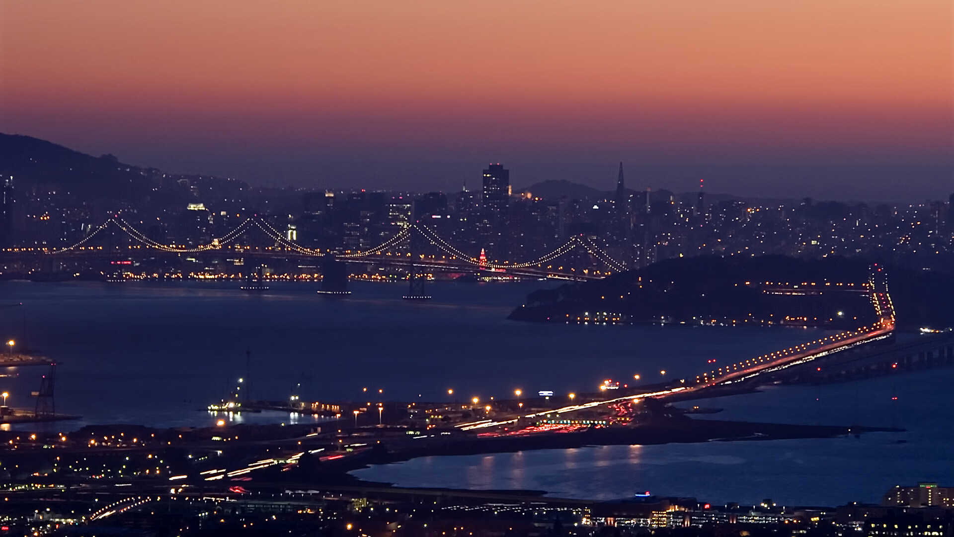 意甲激烈角逐，比分1-0，关键进球由C罗完成，比赛中成功抢断率73%，意甲比分统计