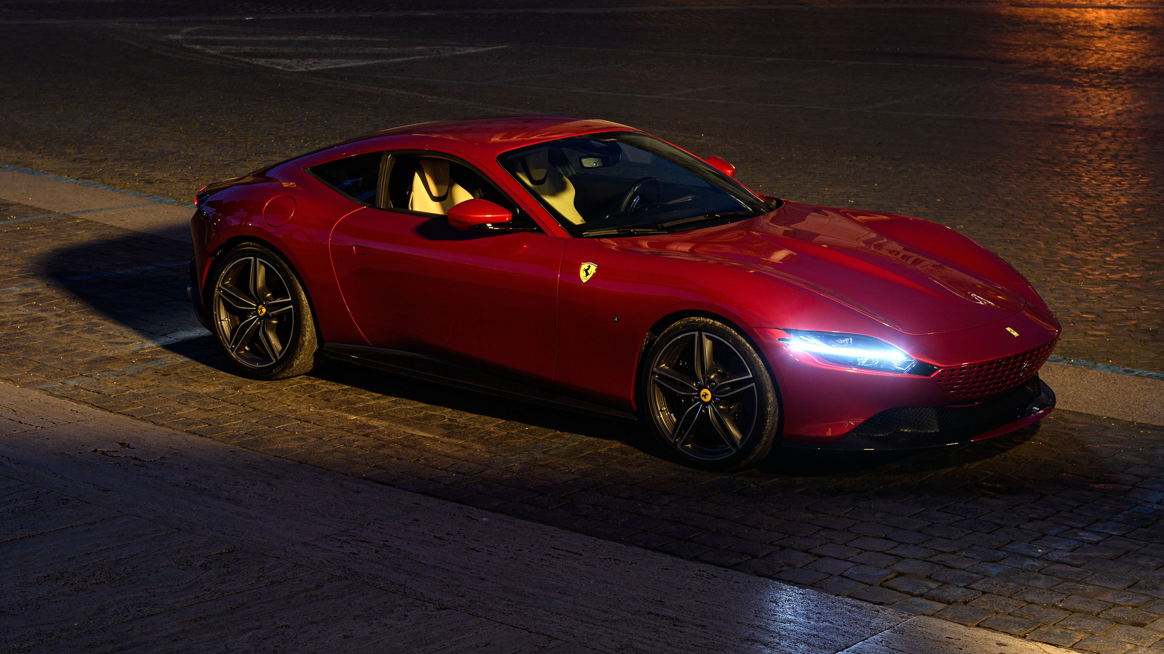 意甲激烈角逐，比分1-0，关键进球由C罗完成，比赛中成功抢断率73%，意甲比分统计